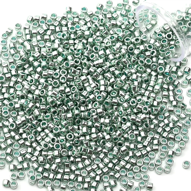 Perles japonaises en verre​ 11/0 vert métallique (ø 2 mm)