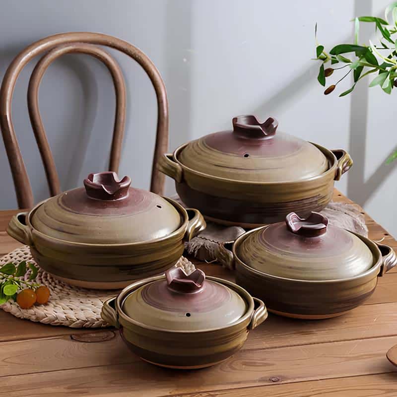 Donabe japonais artisanal en argile