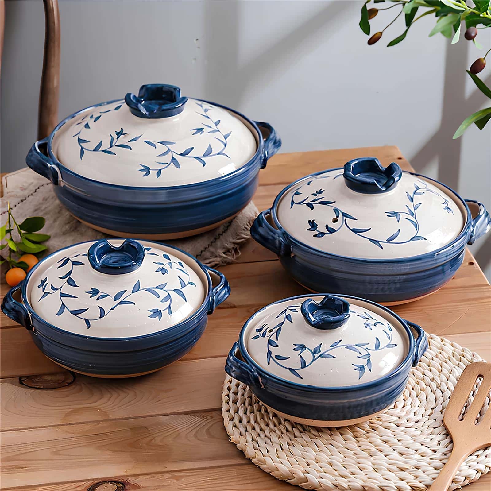 Marmite en terre cuite japonaise bleue florale