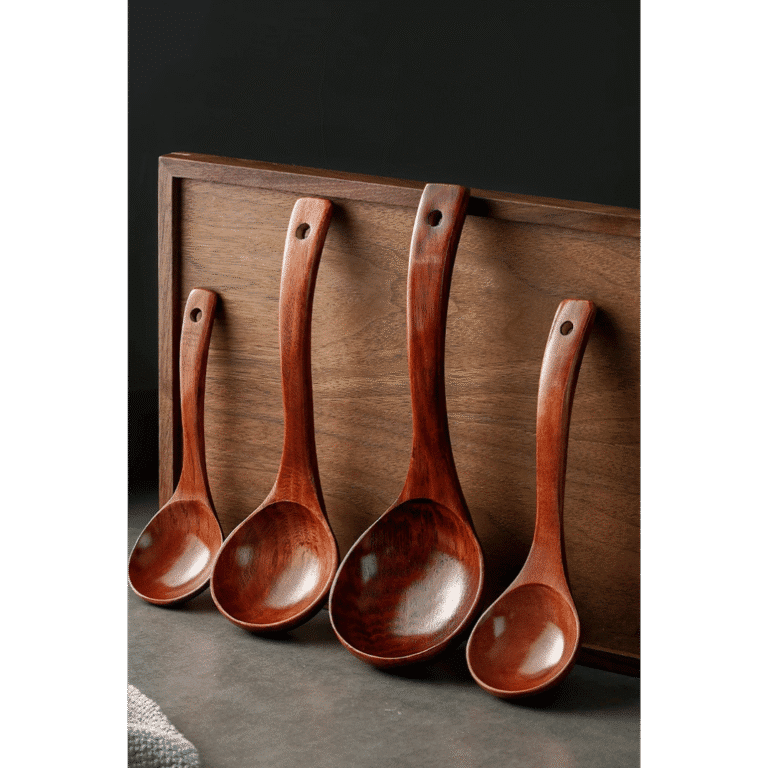 Cuillère à soupe japonaise en bois foncé 1