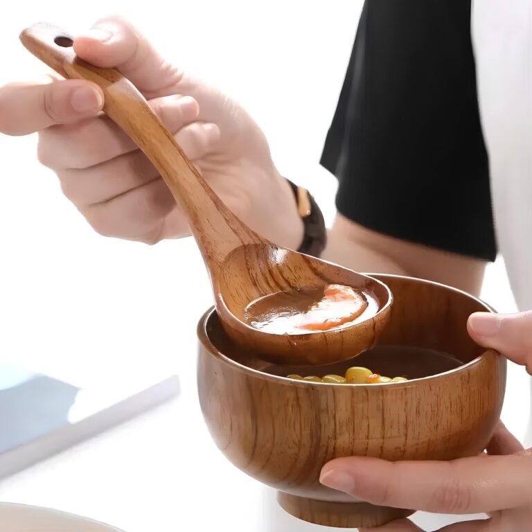 Cuillère à soupe japonaise en bois foncé 11