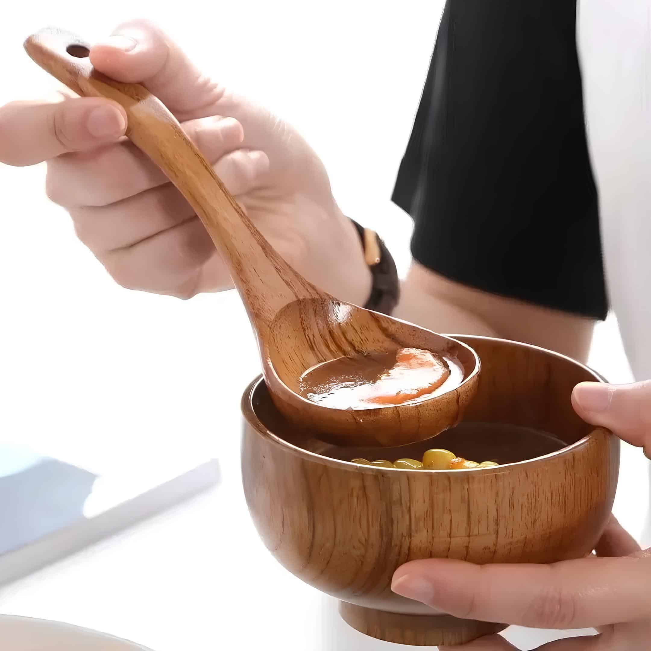 Cuillère à soupe japonaise en bois foncé 11
