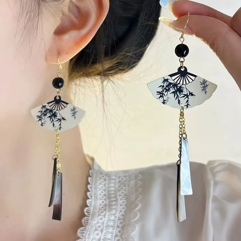 Boucle d'oreille éventail japonais