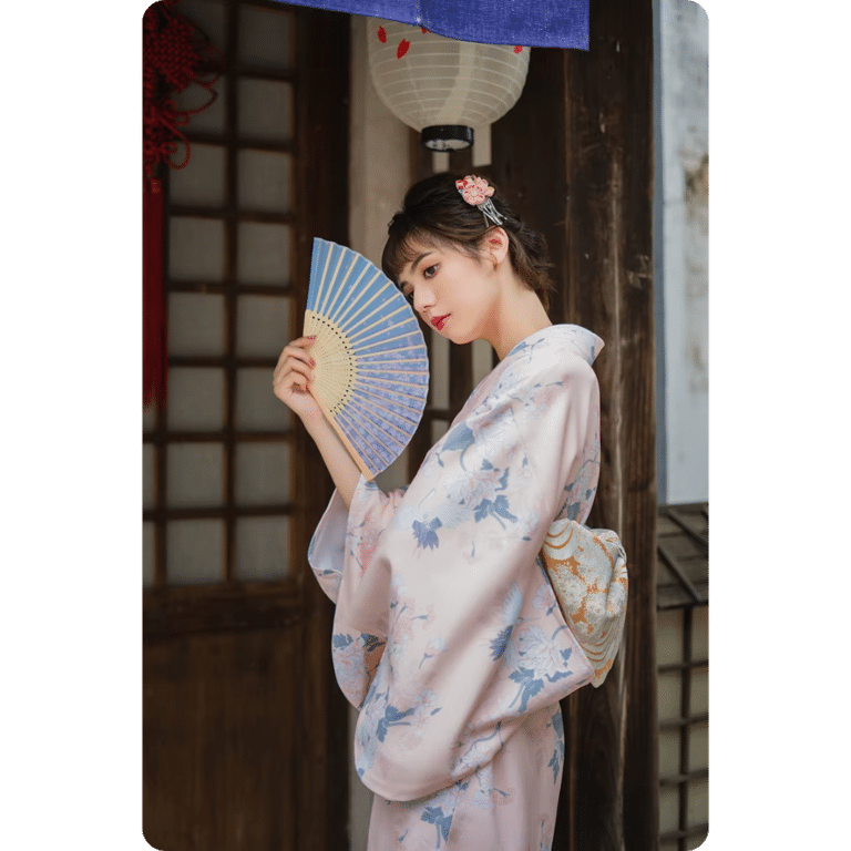 Kimono Traditionnel Floral Rose pour Femme 4