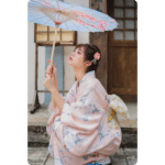 Kimono Traditionnel Floral Rose pour Femme 5