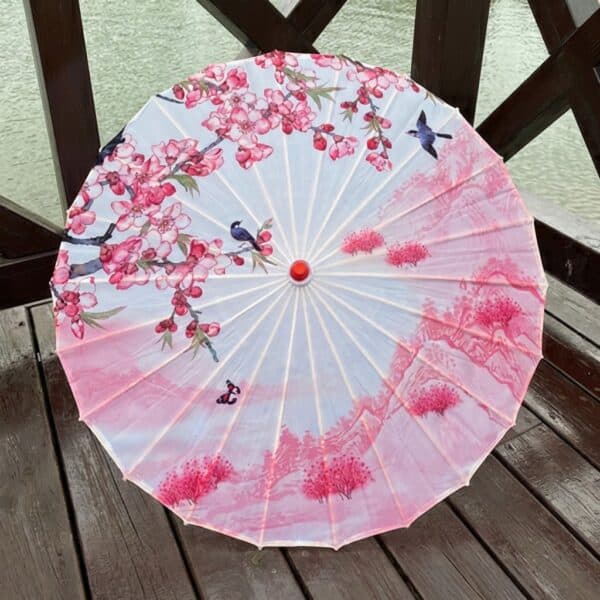 Parapluie Japonais en Soie avec Sakura Rose et Paysage de Montagnes