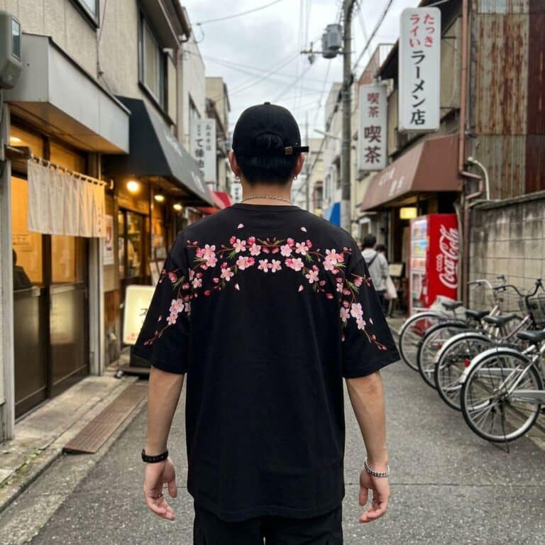 T-shirt-Streetwear-y-col-Rond-en-Coton-avec-Fleurs-de-Cerisier-au-Dos-picture-6547