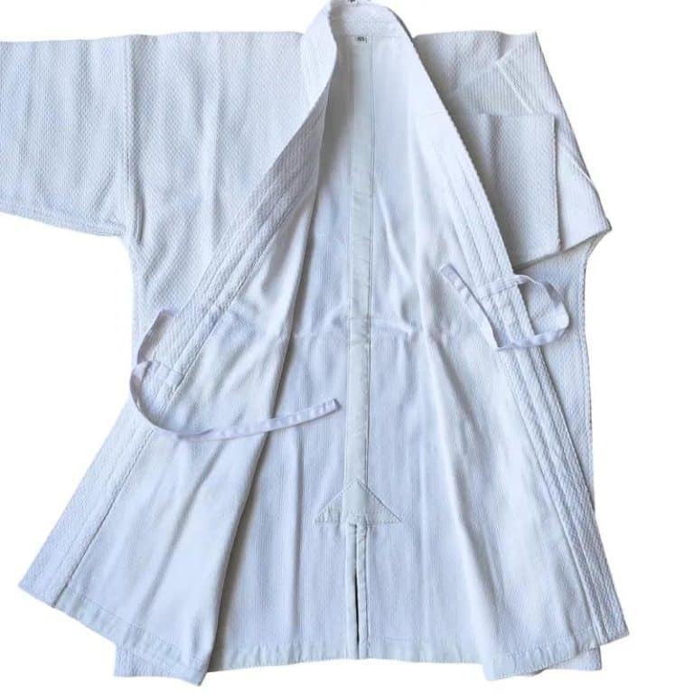 Ensemble-Kendo-gi-et-Hakama-en-Coton-a-Tissage-Gaufre-galerie-2699