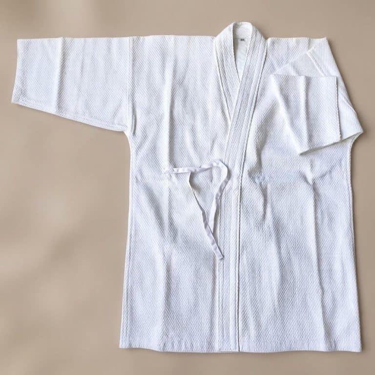 Ensemble-Kendo-gi-et-Hakama-en-Coton-a-Tissage-Gaufre-picture-4800