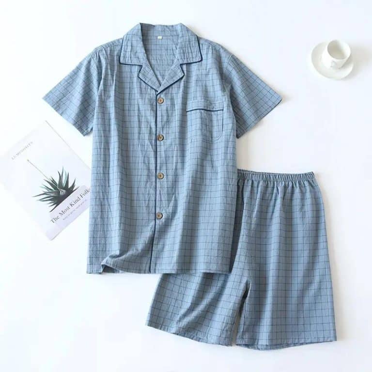 Ensemble-de-Pyjama-Japonais-a-Carreaux-avec-Chemise-a-Manches-Courtes-et-Short-Assorti-galerie-2286