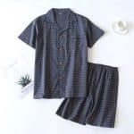 Ensemble-de-Pyjama-Japonais-a-Carreaux-avec-Chemise-a-Manches-Courtes-et-Short-Assorti-galerie-6142