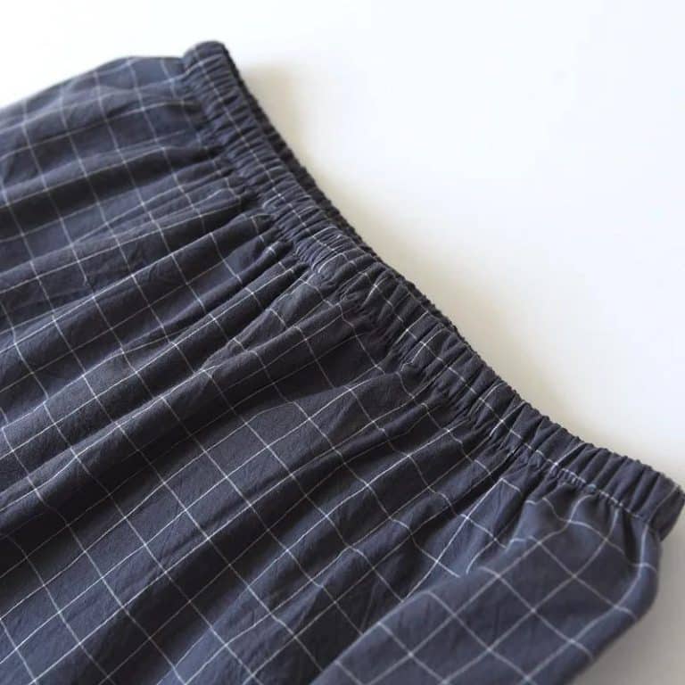 Ensemble-de-Pyjama-Japonais-a-Carreaux-avec-Chemise-a-Manches-Courtes-et-Short-Assorti-galerie-7558