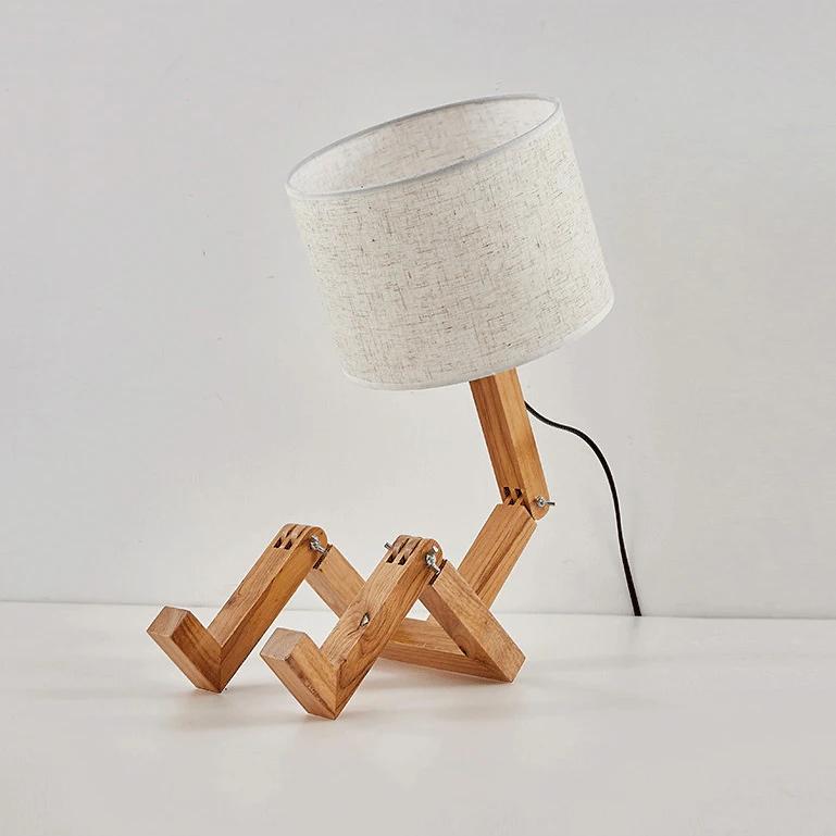 Lampe-Articulee-en-Bois-en-Forme-de-Robot-avec-Abat-jour-galerie-7160