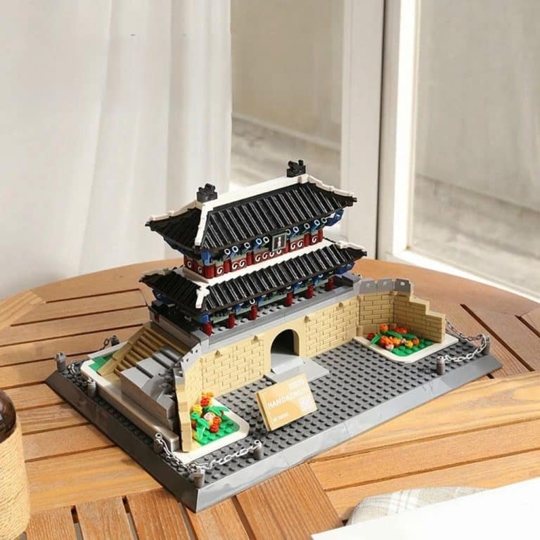 Maquette-de-la-Porte-Namdaemun-de-Seoul-a-Assembler-en-900-Pieces-technique-4828-1