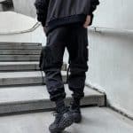 Pantalon-Cargo-Techwear-Noir-a-Multiples-Poches-et-Sangles-Tactiques-galerie-4152