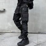 Pantalon-Cargo-Techwear-Noir-a-Multiples-Poches-et-Sangles-Tactiques-galerie-7587