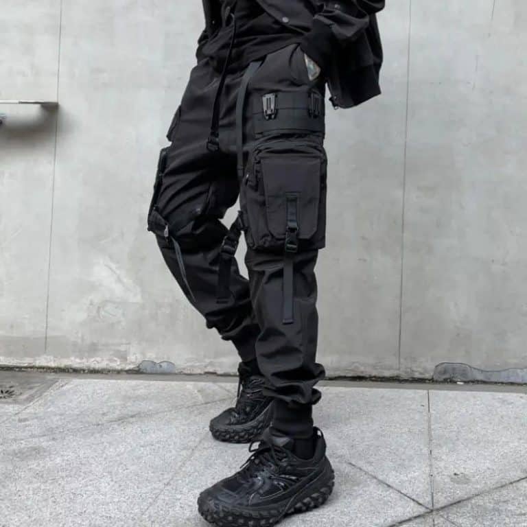 Pantalon-Cargo-Techwear-Noir-a-Multiples-Poches-et-Sangles-Tactiques-galerie-7587