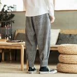 Pantalon sarouel fuselé en tissu chiné à motif chevrons (1)