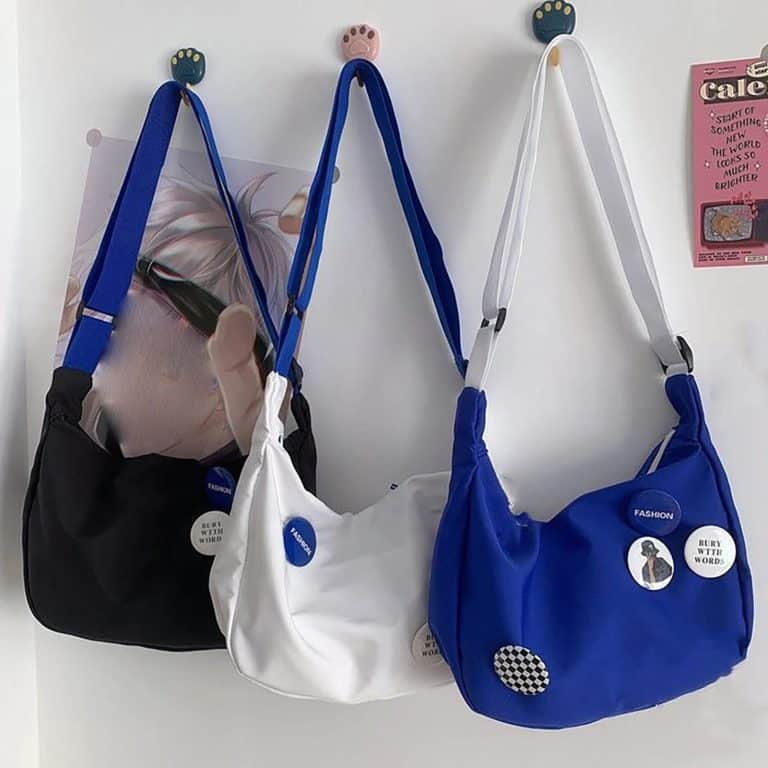 Sac-a-Bandouliere-Decontracte-Japonais-avec-zip-et-Badges-galerie-2313