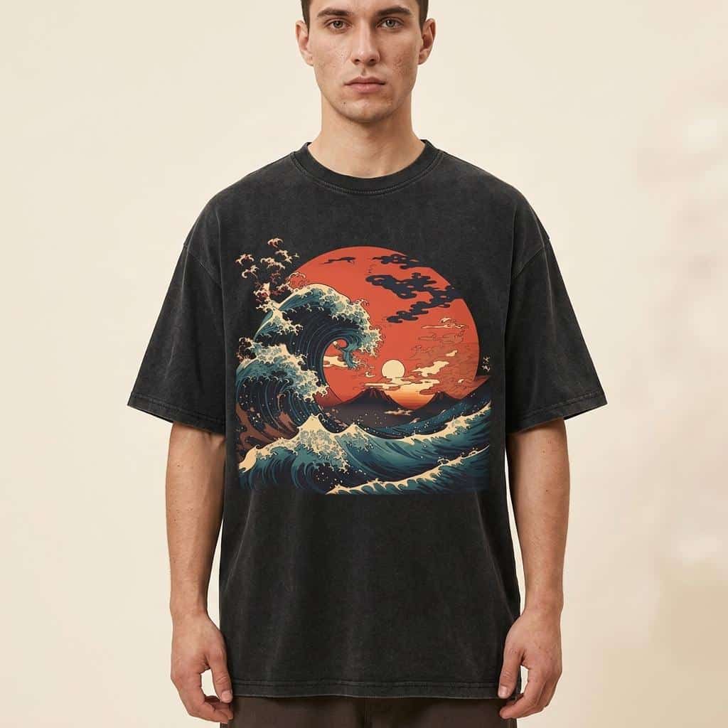 T-shirt loose avec illustration de la Vague hokusai et soleil japonais