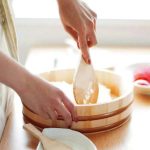 Bac-a-riz-Hangiri-pour-Sushi-en-Bois-Naturel-avec-Cerclage-en-Cuivre-galerie-5371