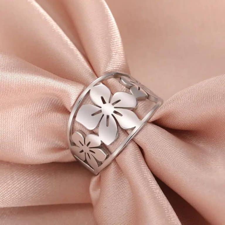 Bague de fleur large et ajourée en acier inoxydable