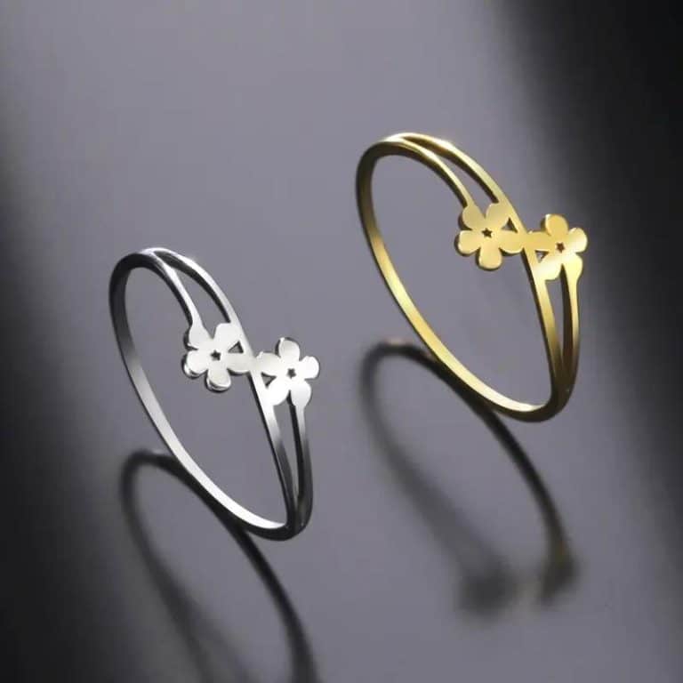 Bague de fleur en argent ajouré avec double anneau