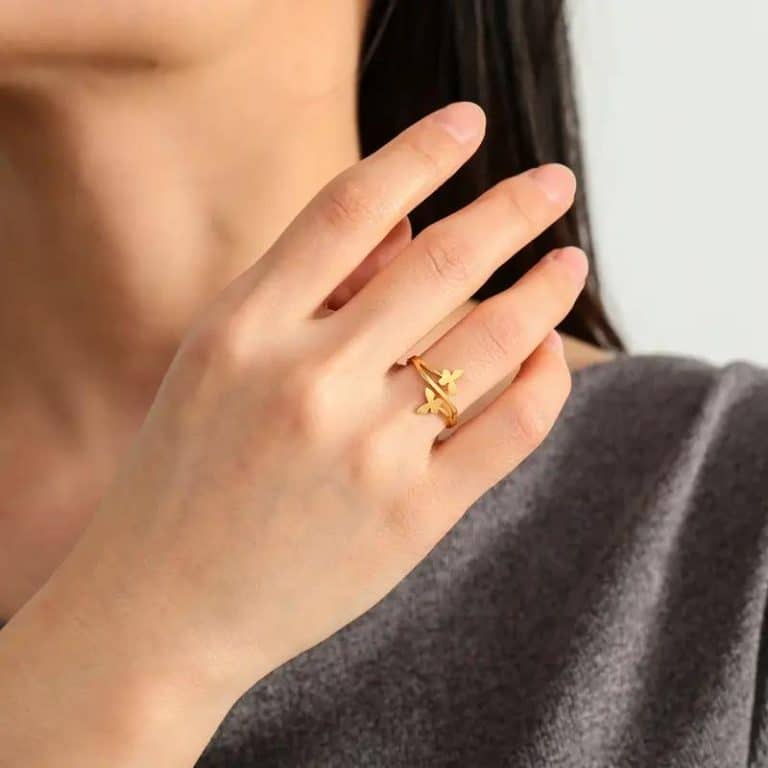 Bague de papillon minimaliste en acier inoxydable