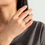 Bague de papillon minimaliste en acier inoxydable