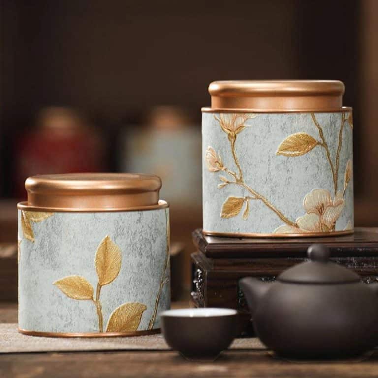 Boite a the Vintage en Metal avec Motifs Floraux