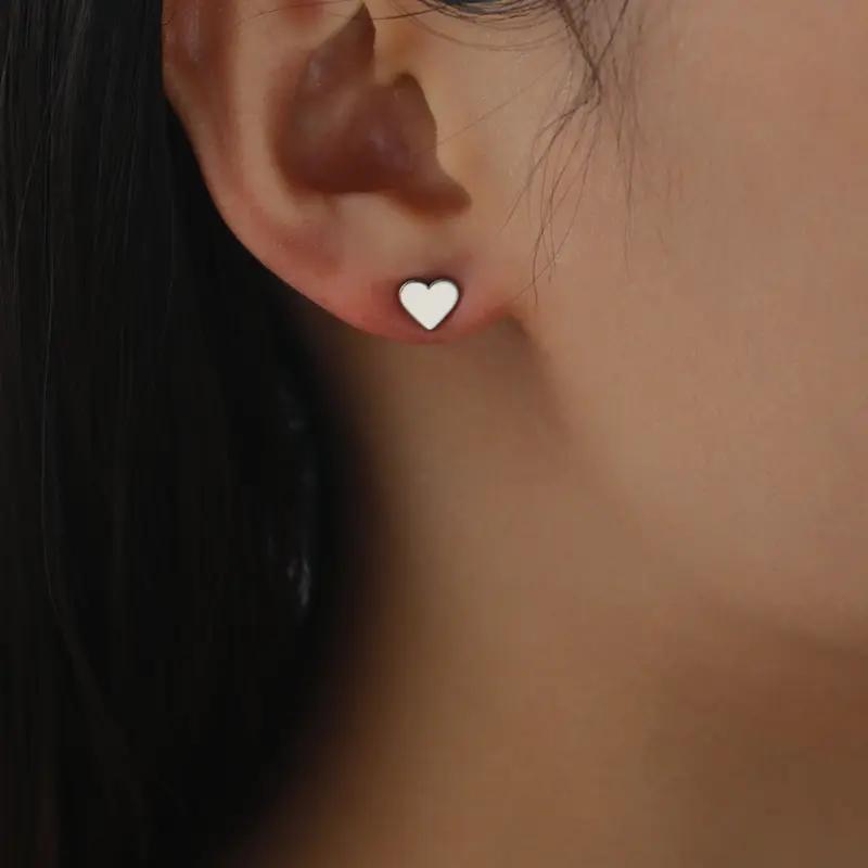 Boucles d'oreilles en forme de cœur en acier inoxydable