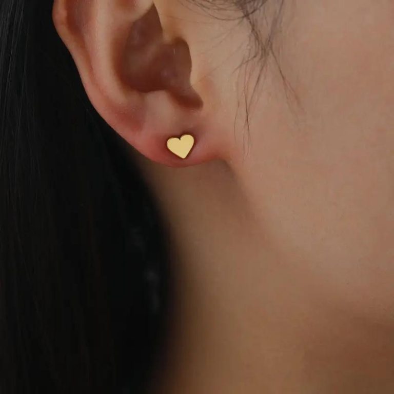 Boucles d'oreilles en forme de cœur en acier inoxydable
