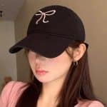 Casquette femme avec broderie de nœud décoratif
