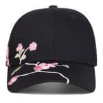 Casquette florale brodée aux motifs de sakura
