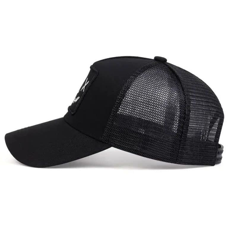Casquette trucker avec patch brodé à visage souriant