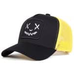 Casquette trucker avec patch brodé à visage souriant - Jaune et Noir