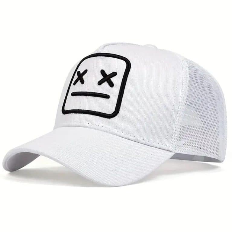 Casquette trucker avec visage neutre brodé et filet respirant - Blanc
