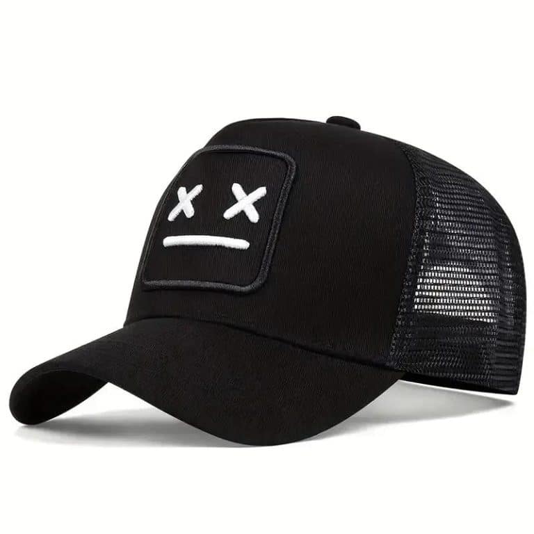 Casquette trucker avec visage neutre brodé et filet respirant - Noir