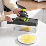 Mandoline-de-Cuisine-12-en-1-avec-7-Lames-Interchangeables-pour-Couper-Raper-et-Emincer-galerie-3143