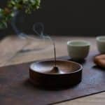 Porte-encens bâtonnet en bois naturel au style minimaliste