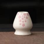 Porte-fouet à matcha en céramique émaillée - Blanc avec Motifs Floraux Roses