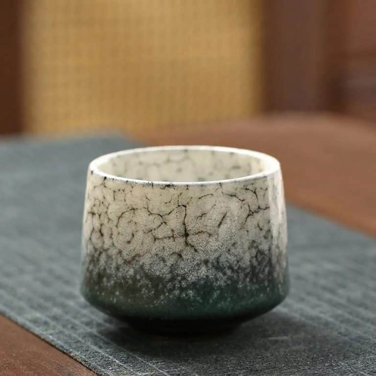 Tasse a Effet Craquele en Gres pour Ceremonie du The