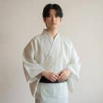 Vetement Traditionnel Japonais Homme Ecru a Fines Rayures