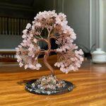 Arbre feng shui en pierres naturelles sur base d'agate - Quartz Rose