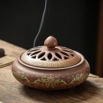 Brûleur d'encens en céramique ajouré avec motifs de pétales - Marron Motifs Floraux