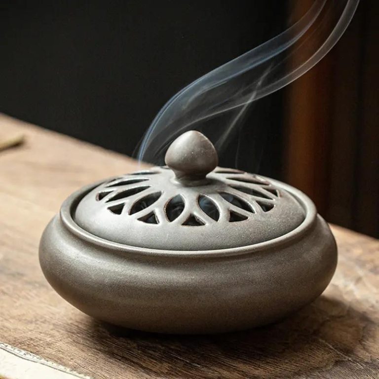 Brûleur d'encens en céramique ajouré avec motifs de pétales - Gris Uni