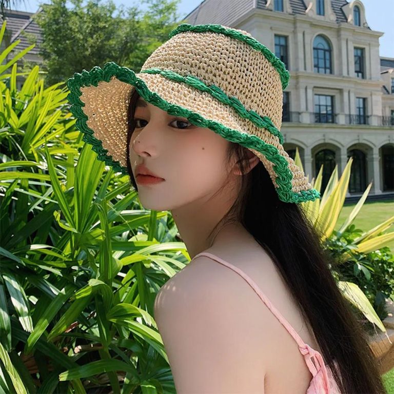 Chapeau de paille ajouré coréen femme à bord large ondulé