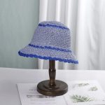 Chapeau de paille ajouré coréen femme à bord large ondulé - Bleu et Violet
