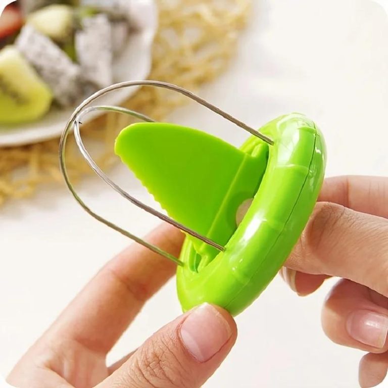 Coupe-kiwi multifonction avec lame en inox
