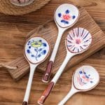 Cuillères japonaises en céramique à motifs floraux en coffret cadeau